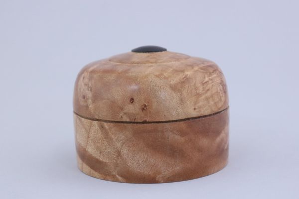 big-leaf-maple-box-with-blackwood-inlay-694032458-5DAB3A4DC-D527-DEDD-0303-8A5CD6CCF273.jpeg