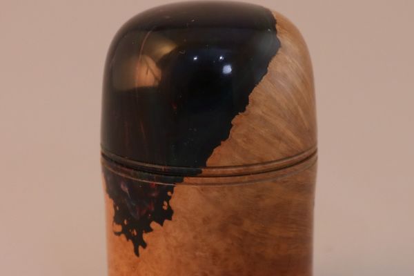 briar-wood-and-resin-lidded-box-ii-14-774559453-33C4FF077-E9DF-AC94-5871-65B4F0F30584.jpeg